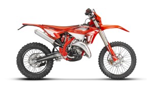 RR 125 2Str MY24 side BetaBikes 3
